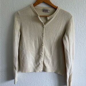Classic Vintage Neiman Marcus Cream/Butter Women's Sweater